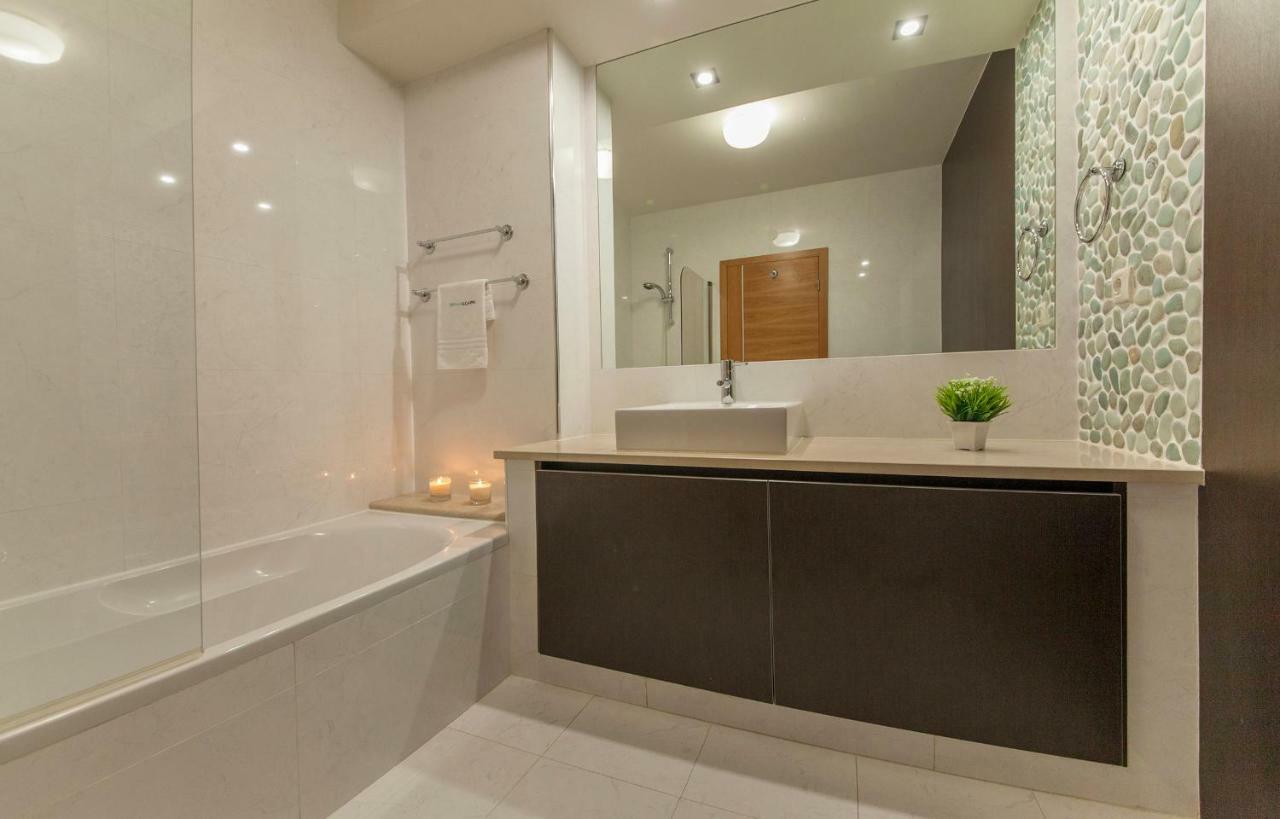 B27 - Luzbay 2 Bed Apartment Exteriér fotografie